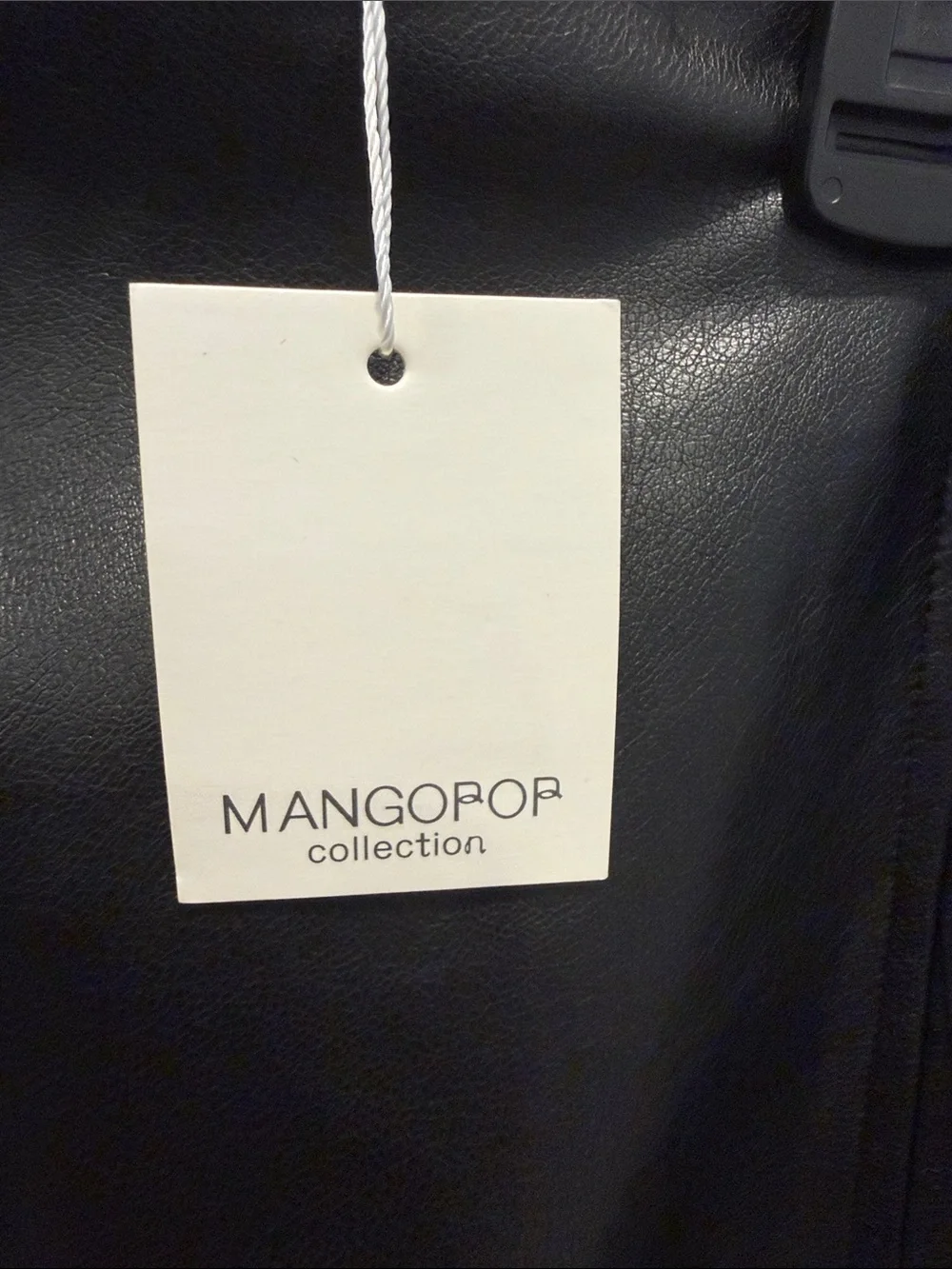 Mangopop‎ Black Faux Leather Mini Skirt with Vertical Seams